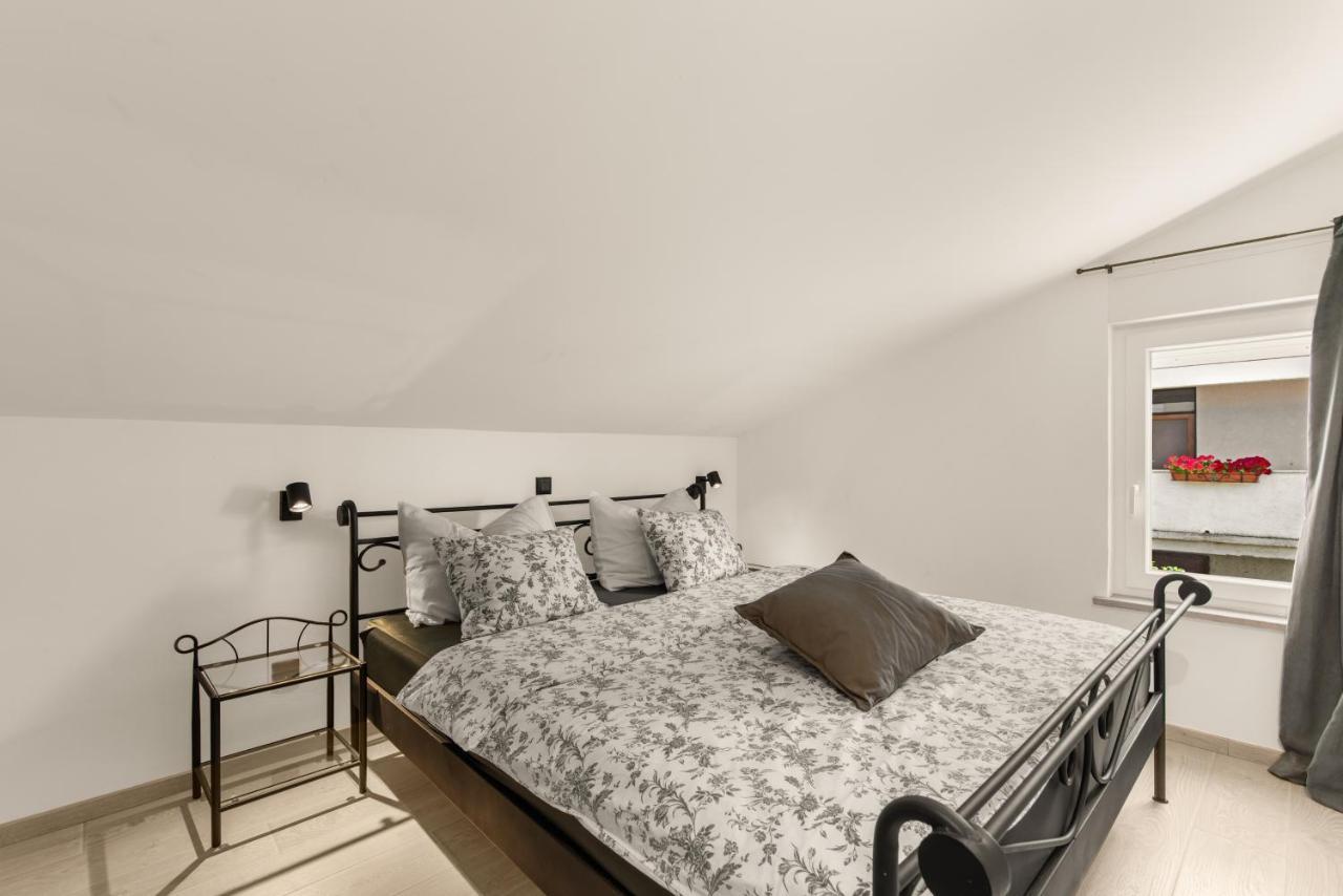 Apartman Dobrec Poreč Exterior foto